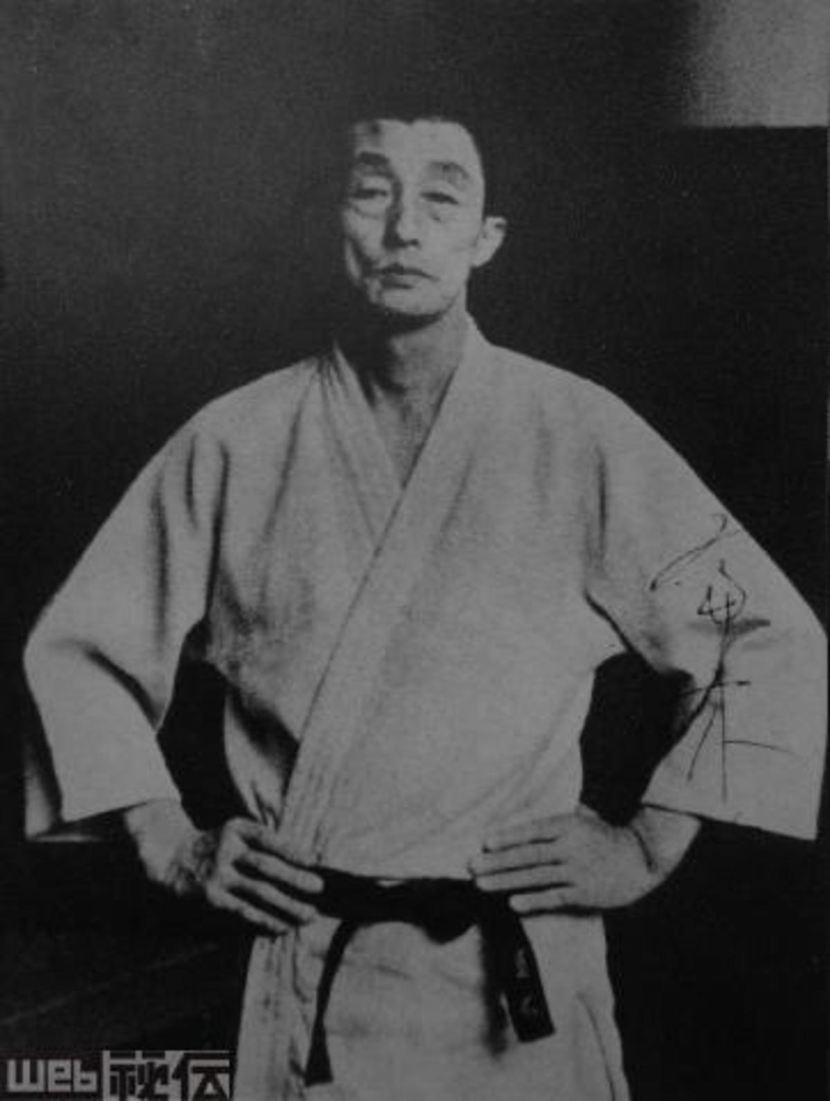 Amazon.co.jp: 貴重 富木謙治 護身術入門 危機から身を守れ 昭和