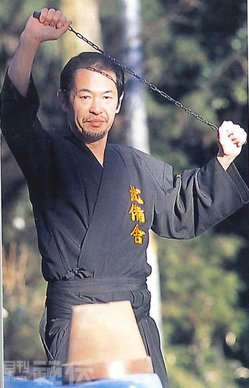 秘武器曼陀羅 秘武器の全てがわかる本 岩井虎伯 岩井虎伯
